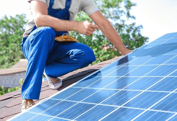 Solar Panel Installation Services That Guarantee Quality and Performance